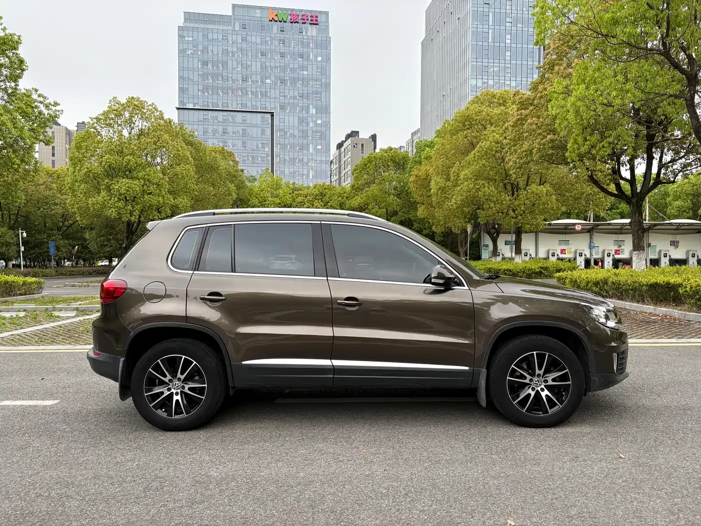 Volkswagen Tiguan 2016 Model 300TSI Automatic 2WD Luxury Edition фото 4