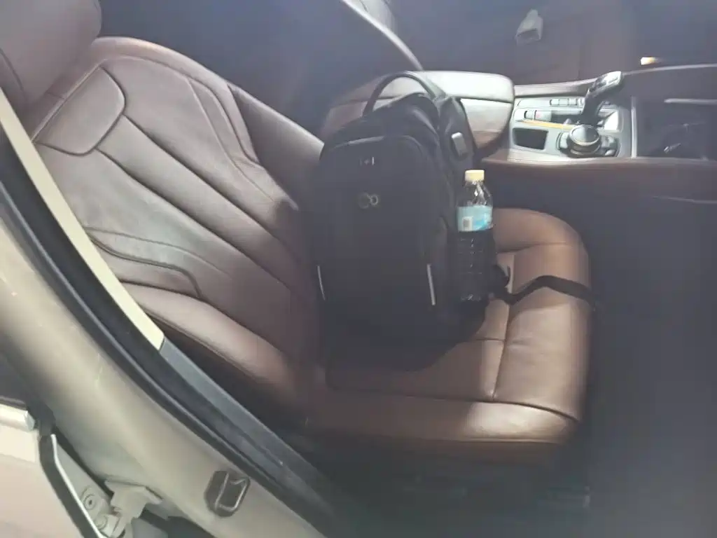 Фото 25 - BMW X6