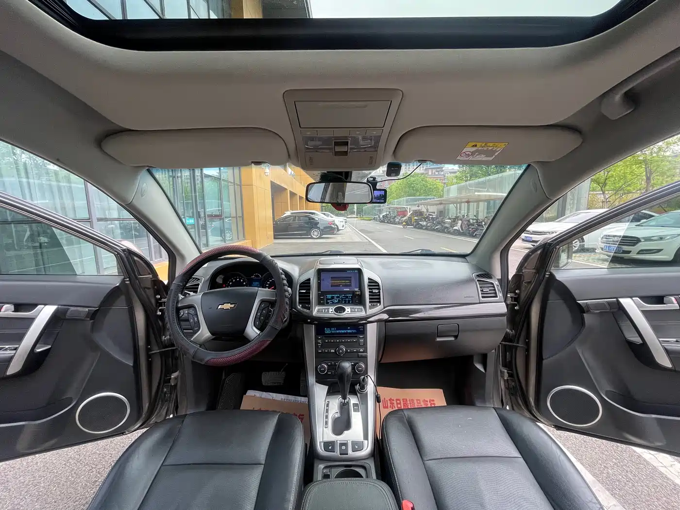 Chevrolet Captiva 2015 2.4L AWD Flagship 7-Seater фото 8