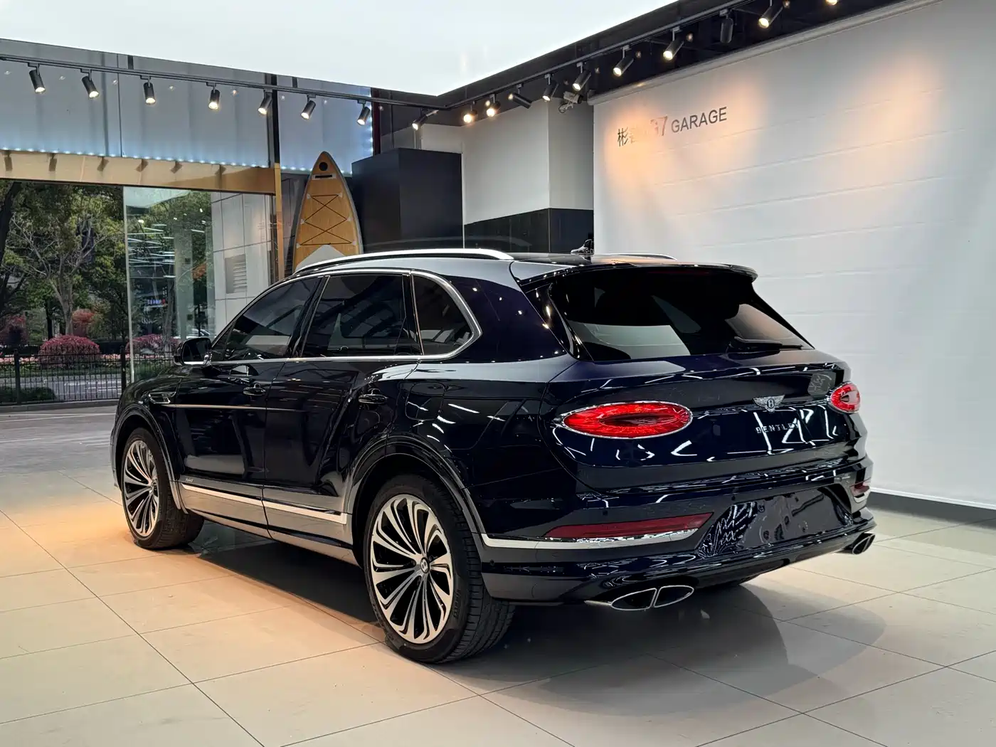 BENTLEY TIMYUE PLUG-IN HYBRID