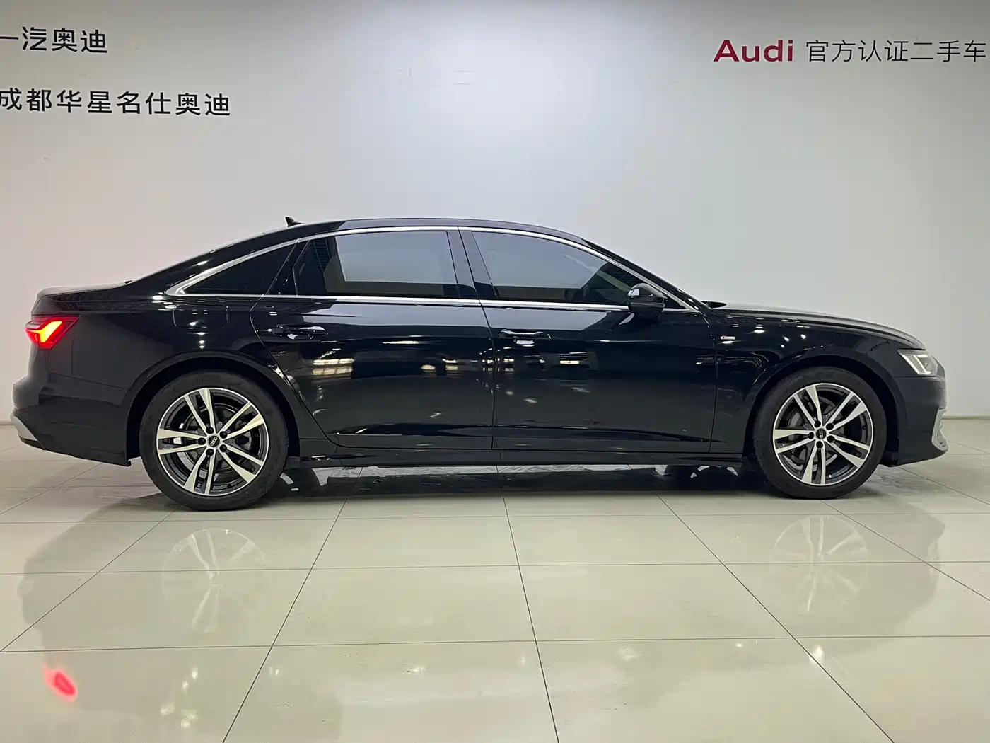 Audi A6L 2023 40 TFSI Luxury Dynamic фото 3
