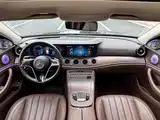 Фото 5 - Mercedes-Benz E-Class
