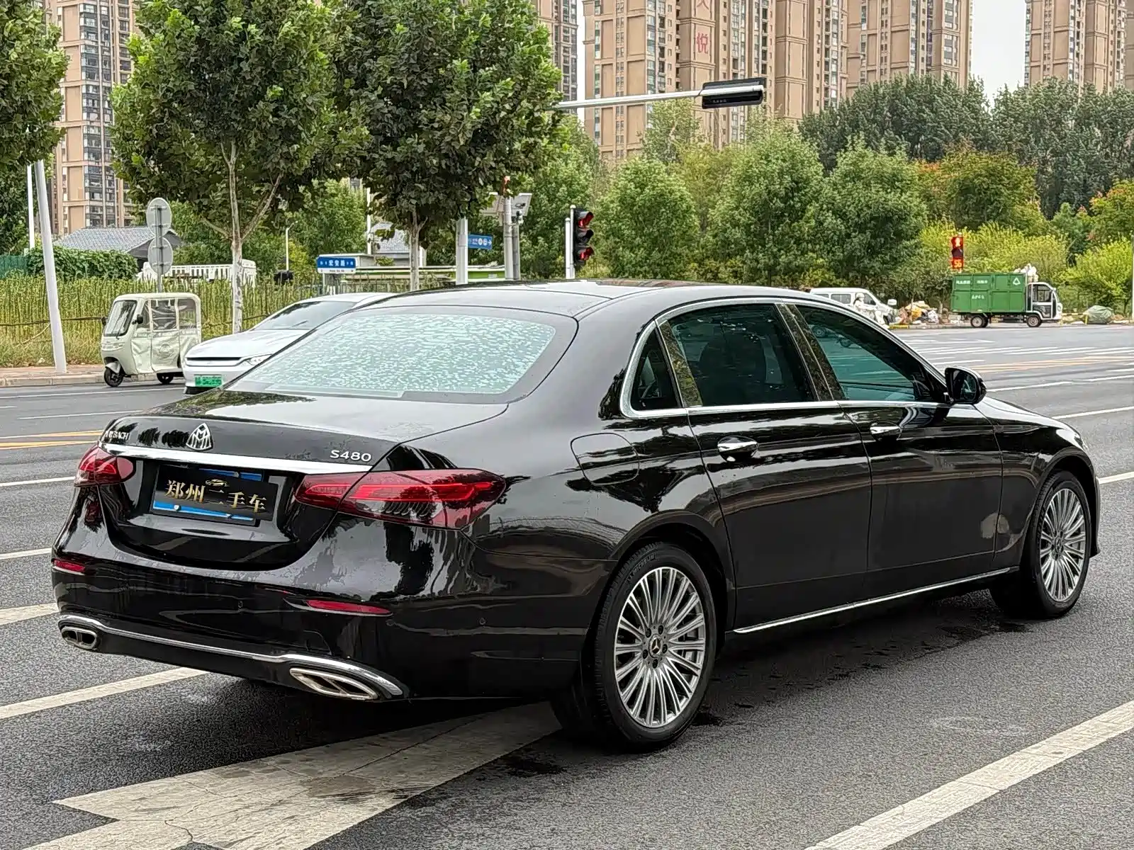 Фото 19 - Mercedes-Benz E-Class