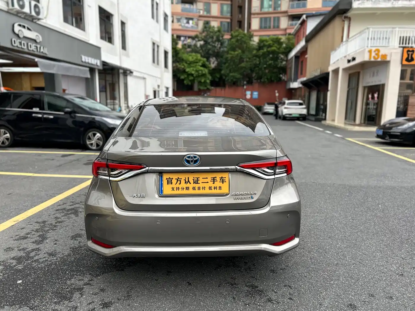 Toyota Corolla 2019 Hybrid 1.8L E-CVT GL-i Elite Edition фото 6