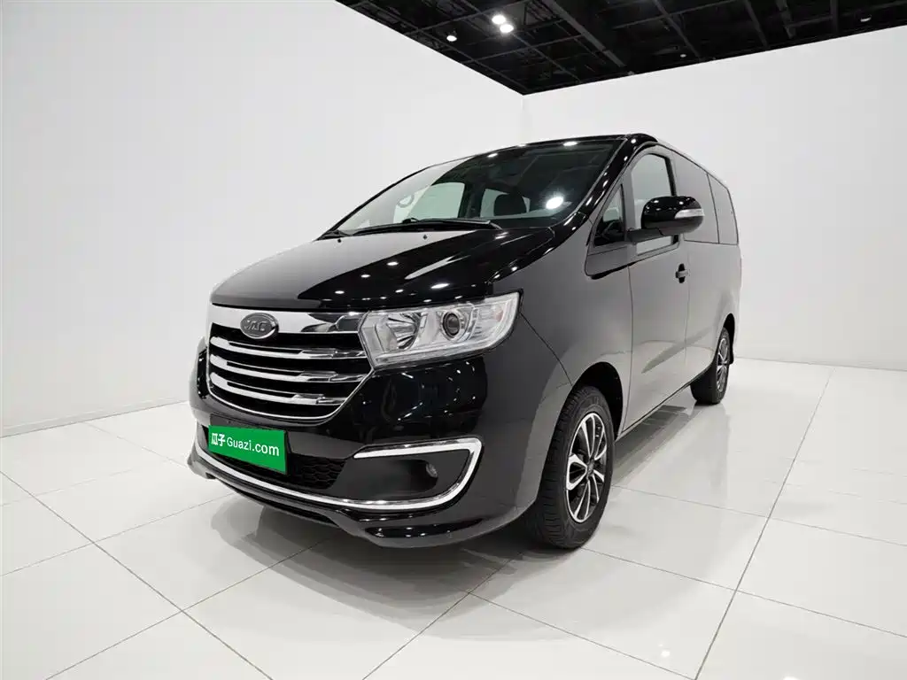 JAC Refine M3 2022 1.8L 7-Seater Standard