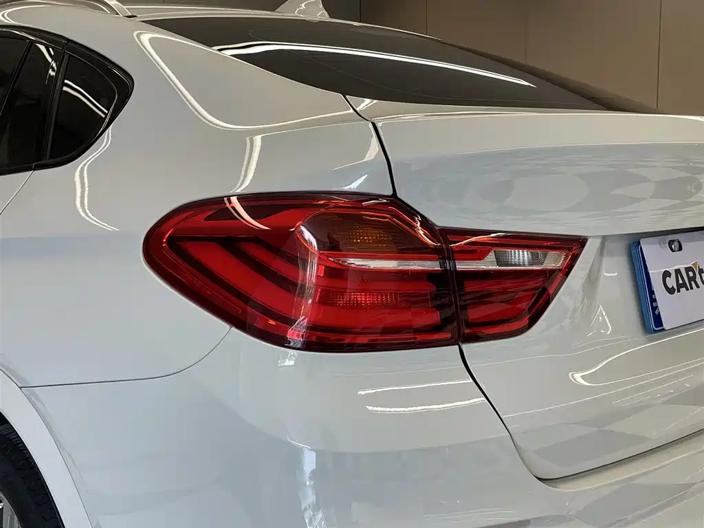 BMW X4 2014 xDrive28i Leading Edition фото 10
