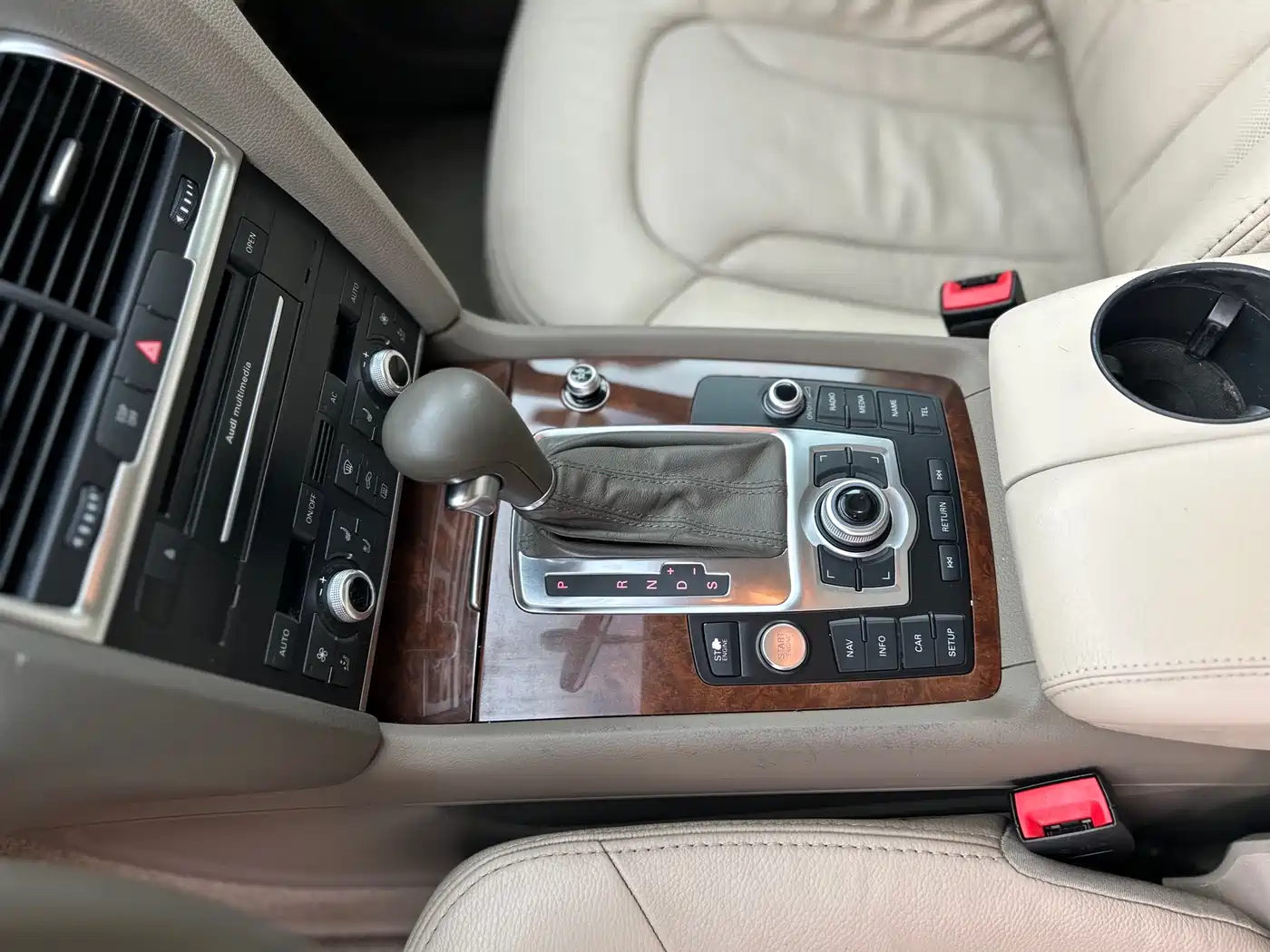 Audi Q7 2010 3.0 TDI Sport Limited Edition фото 13