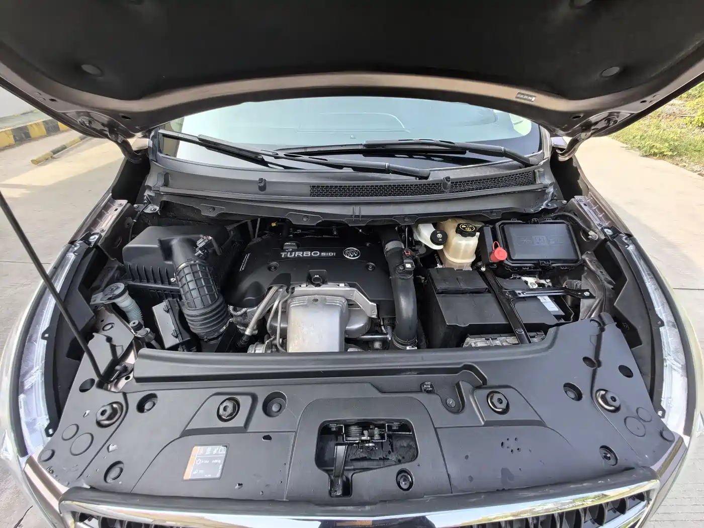 Buick GL8 2018 28T Premium Model China VI фото 32