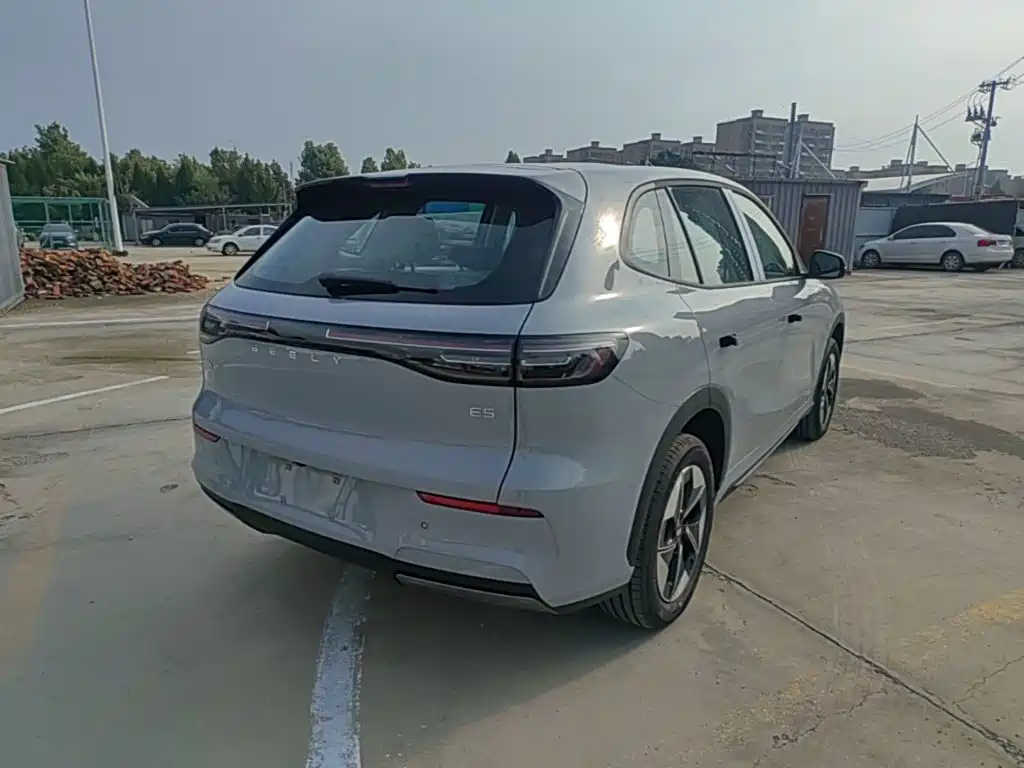 Geely Galaxy Galaxy E5 2026 2026 530km Voyager Edition