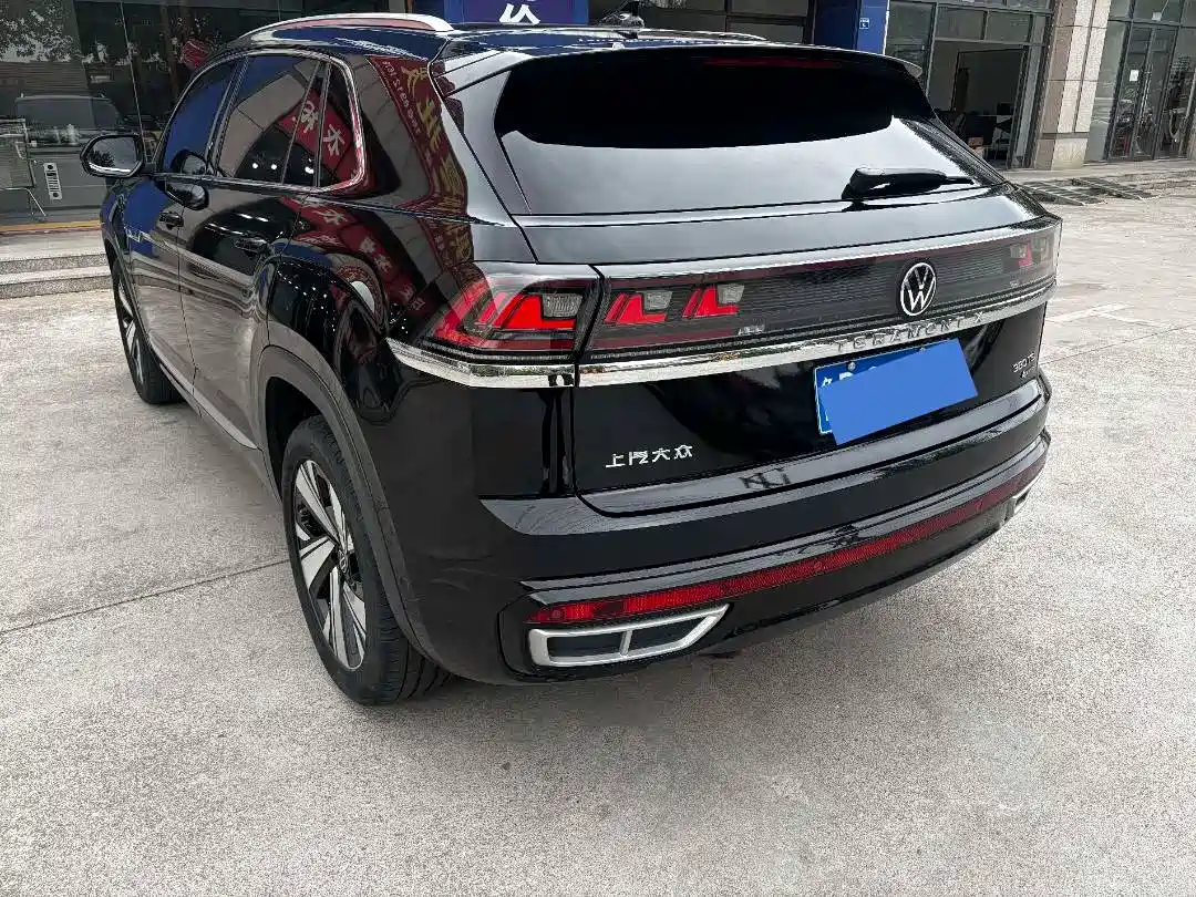 Volkswagen Teramont 2023 Teramont X 380TSI 4Motion Premium Luxury фото 6