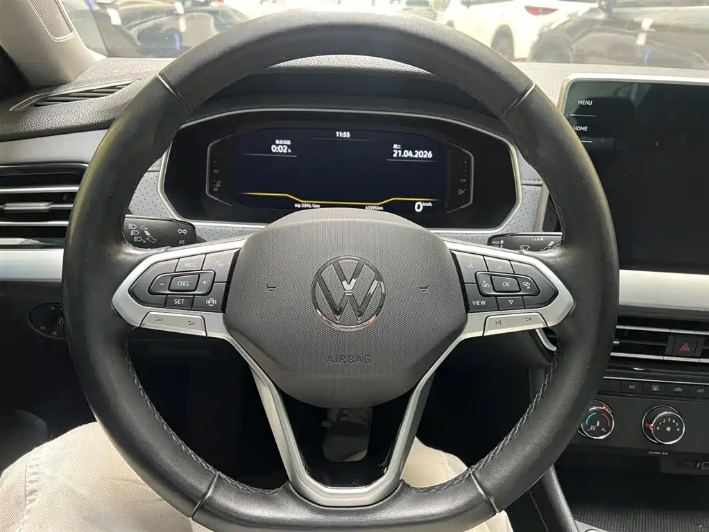 Volkswagen Lavida 2023 1.5L Auto Five Million Edition фото 12
