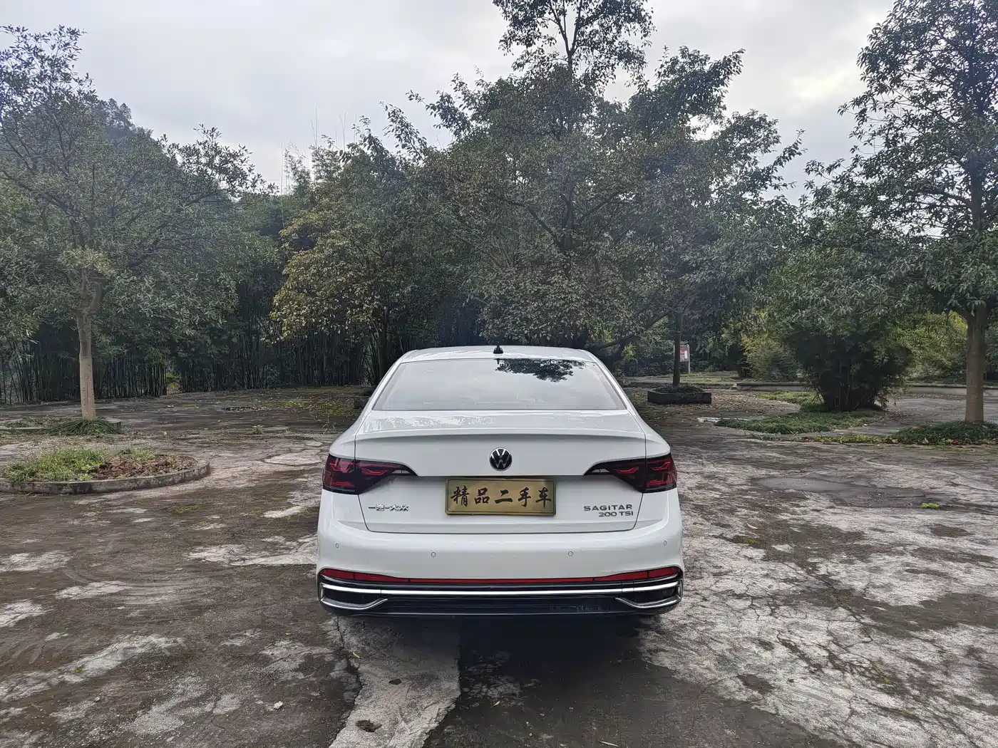 Volkswagen Sagitar 2023 Model Year 200TSI DSG Surpass Edition фото 7