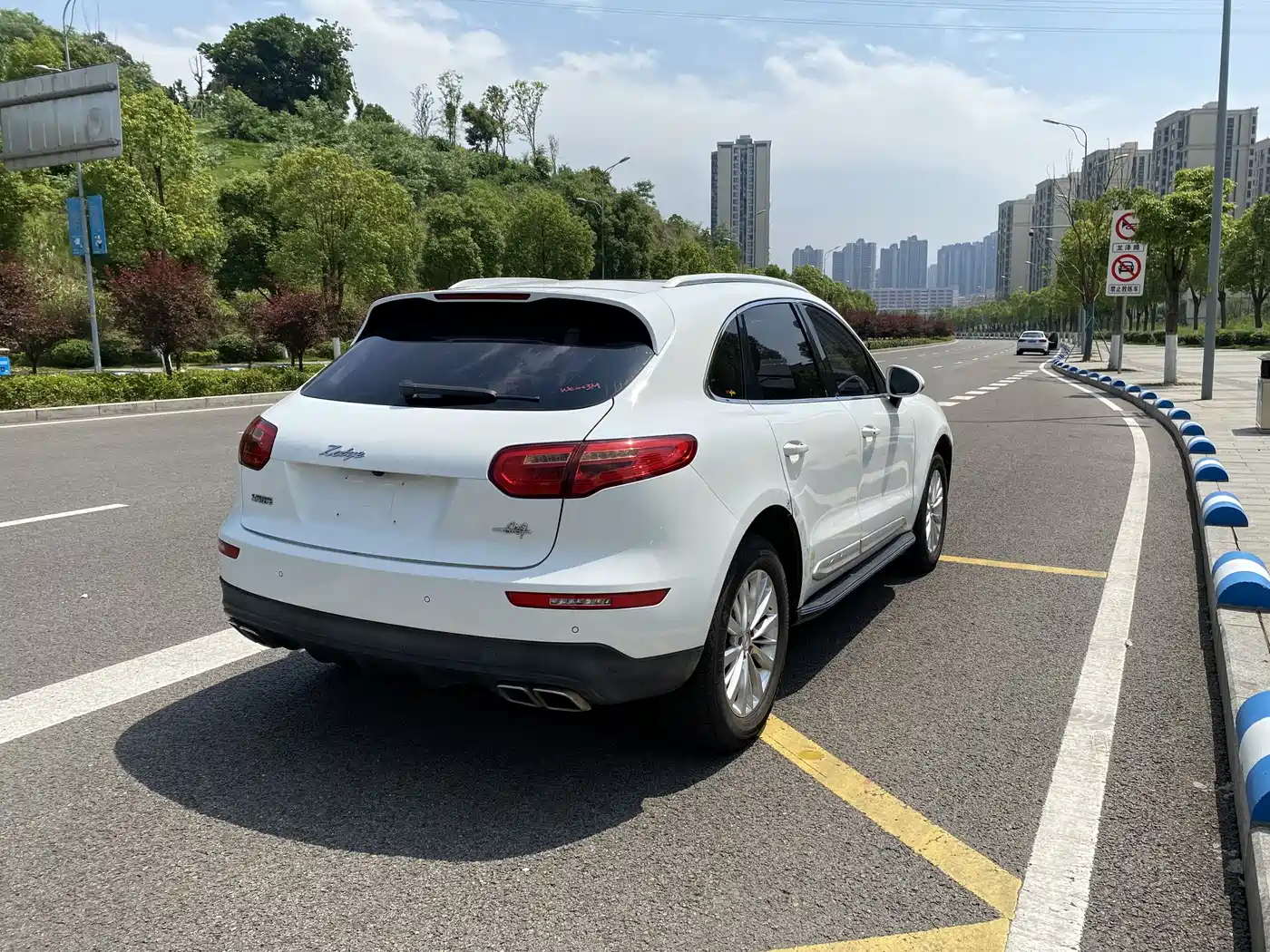 Zotye SR9 2017 2017 2.0T Manual Ultimate Light Edition