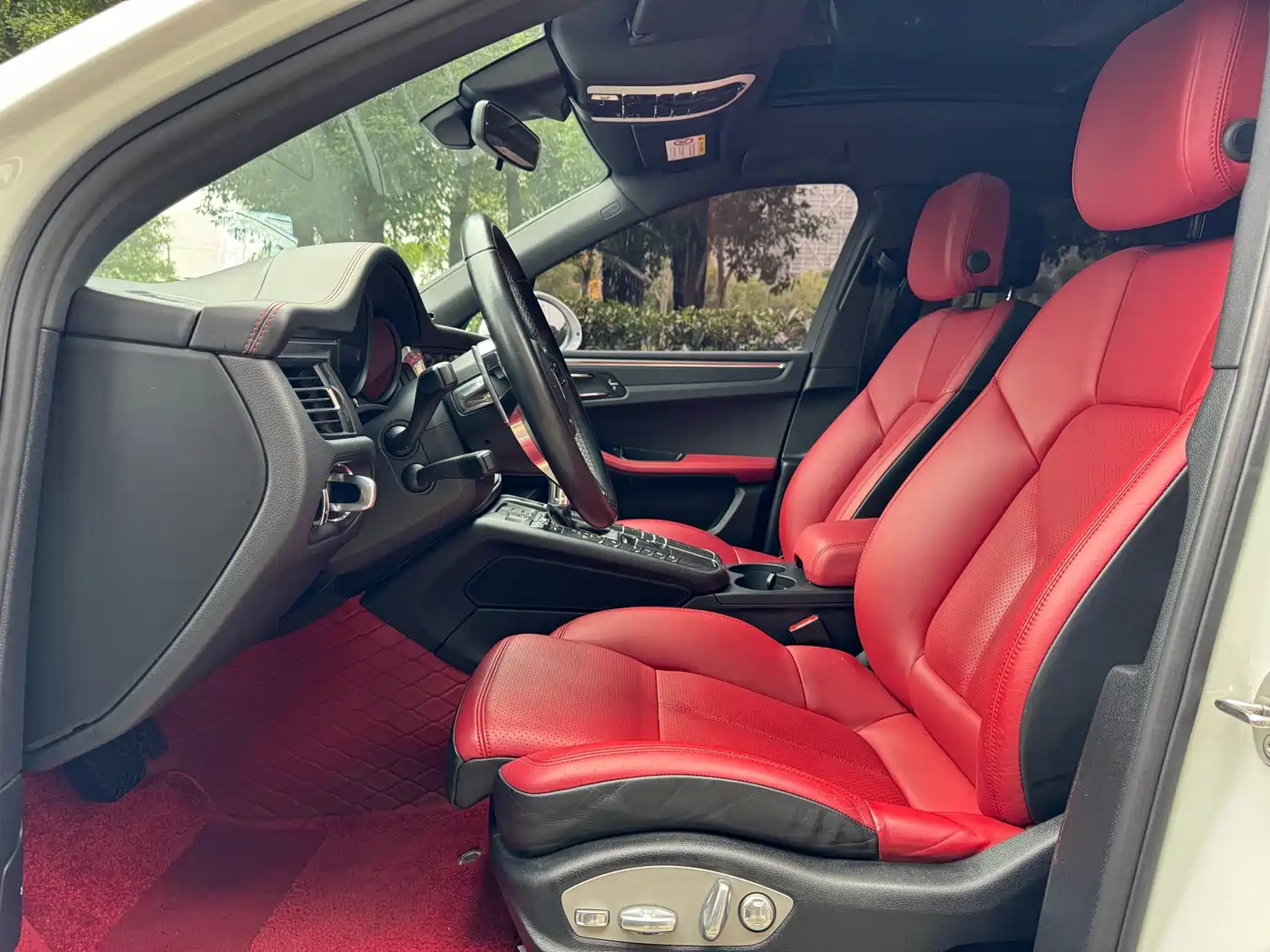 Porsche Macan 2018 Macan 2.0T фото 5
