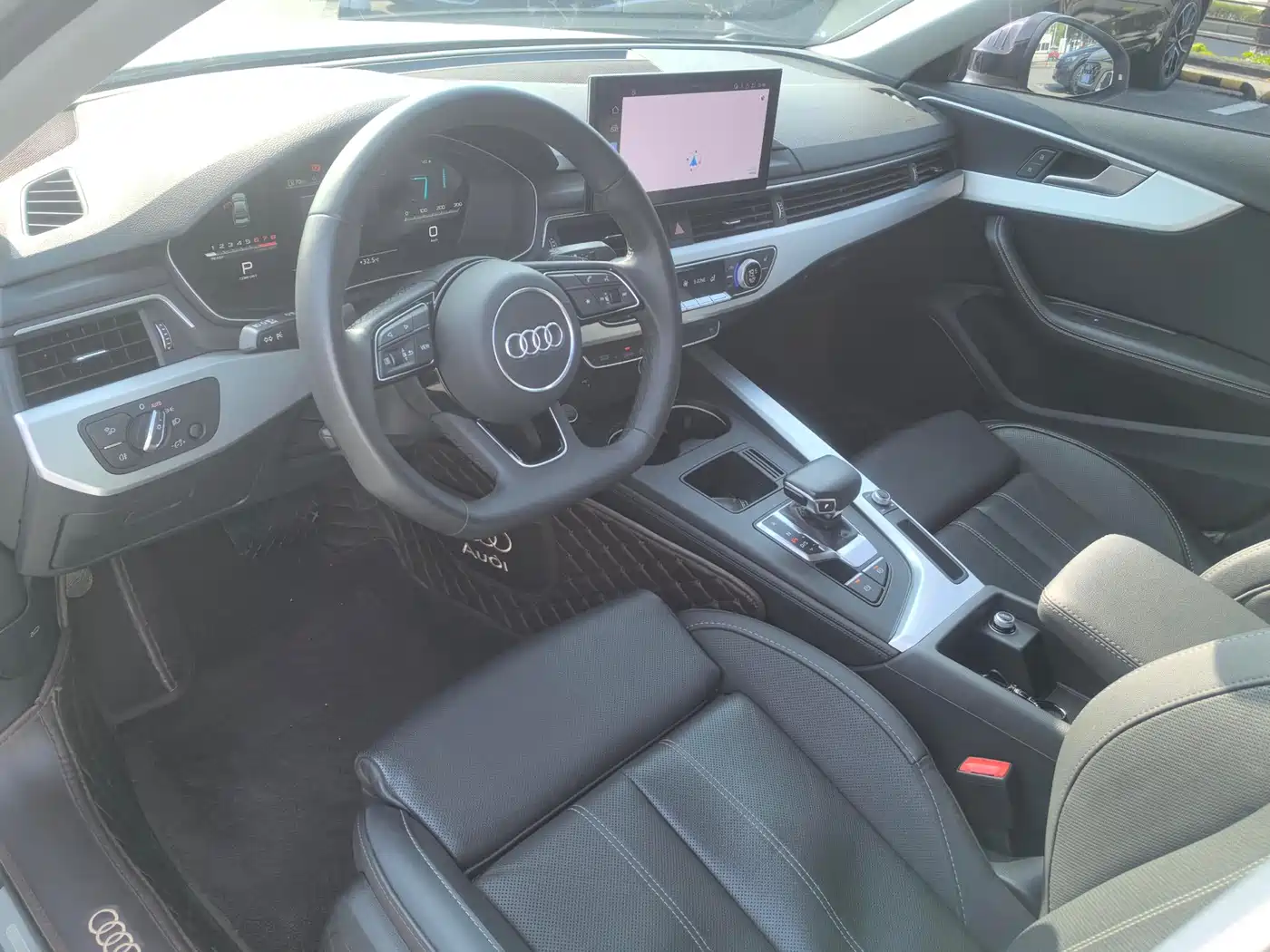 Audi A4L 2023 40 TFSI Luxury Sport фото 6