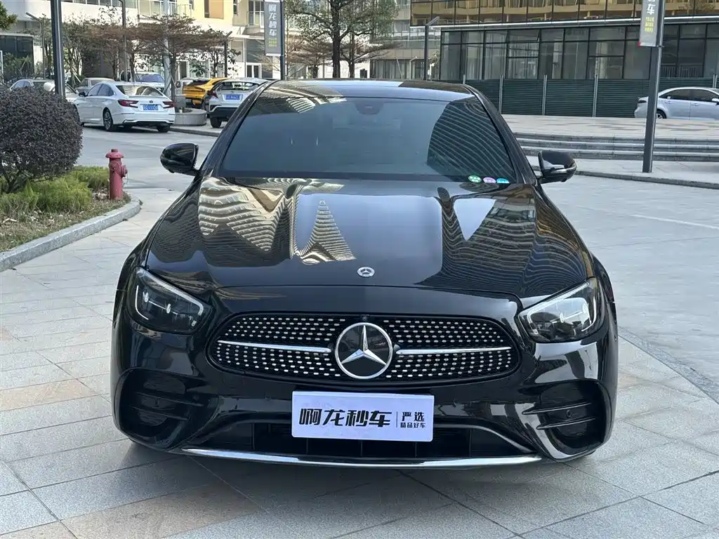 Mercedes-Benz E-Class 2023 E 300 L Sport Fashion фото 2