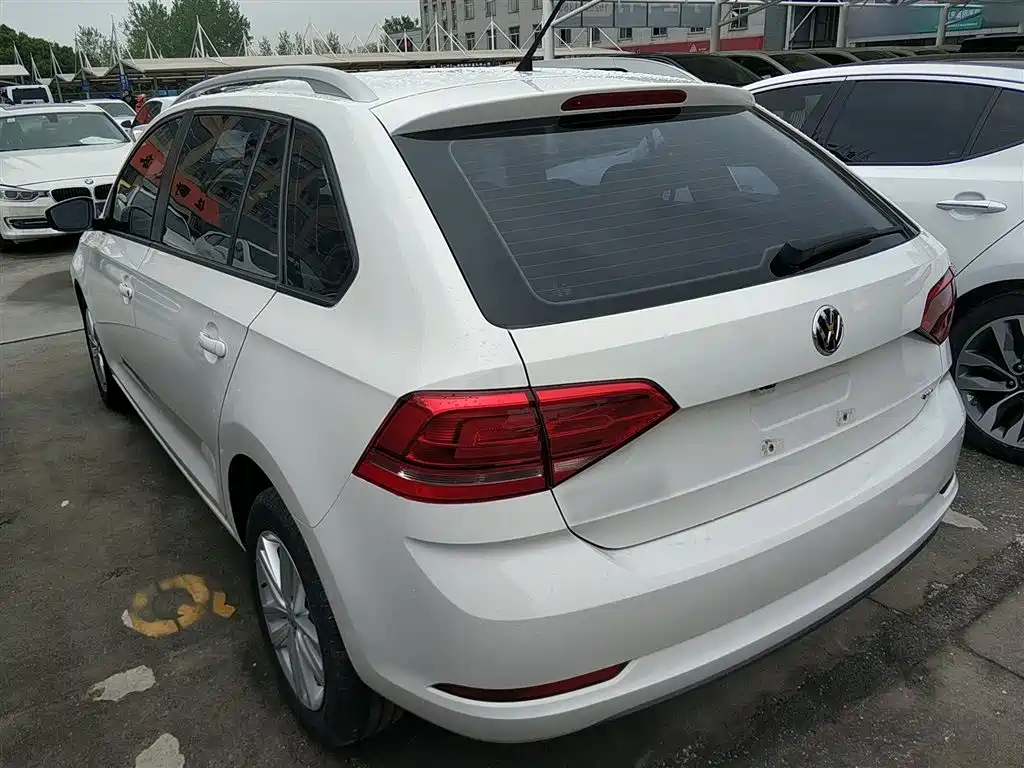 Volkswagen Santana 2017 Gran Santana 1.6L Auto Trendline фото 23