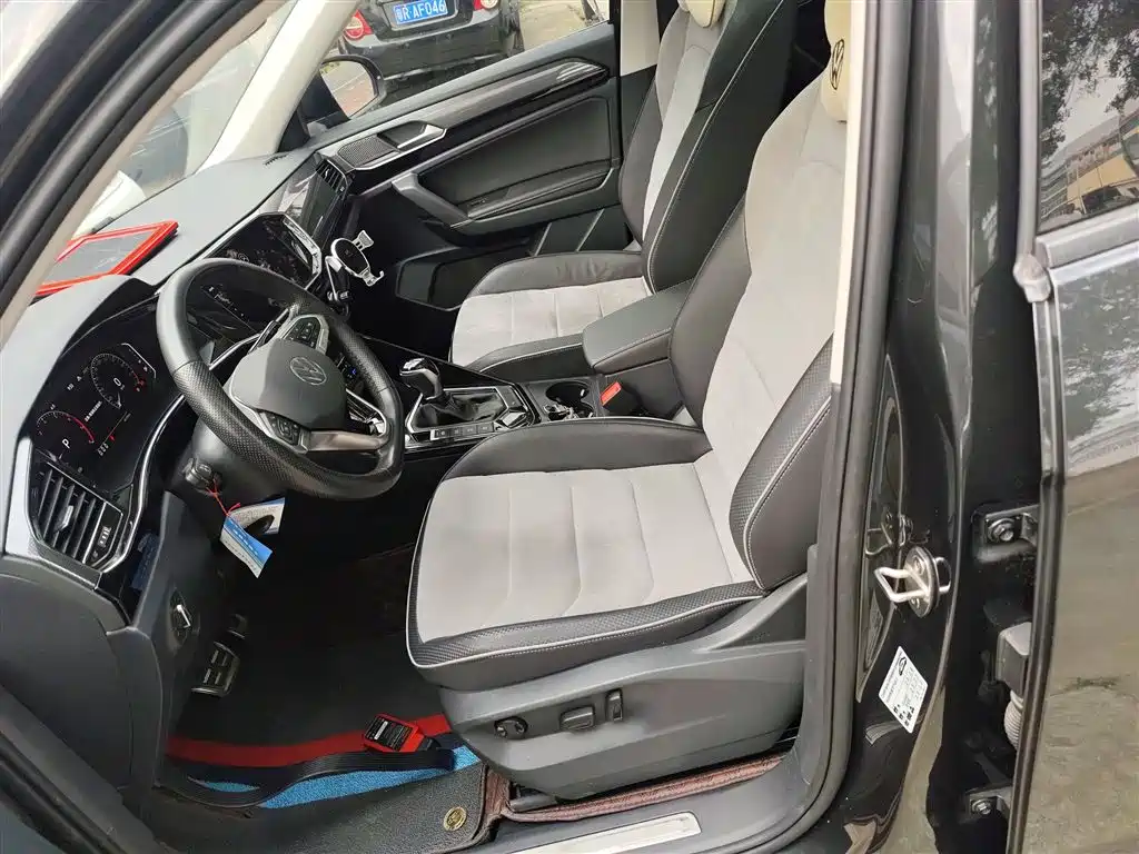 Volkswagen Tayron X 2020 330TSI 2WD Premium Smart Edition фото 15