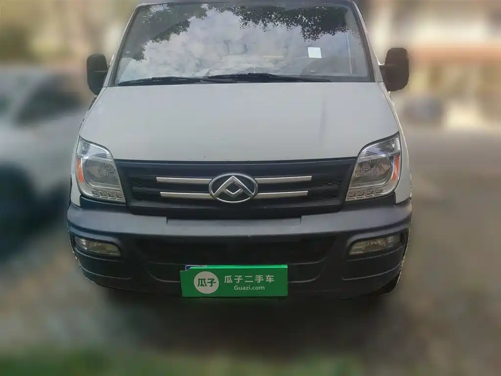 SAIC Maxus Xintu V80 2019 Model 2.5T Classic 6-speed manual Aoyuntong short wheelbase medium roof 5/6-seater фото 24