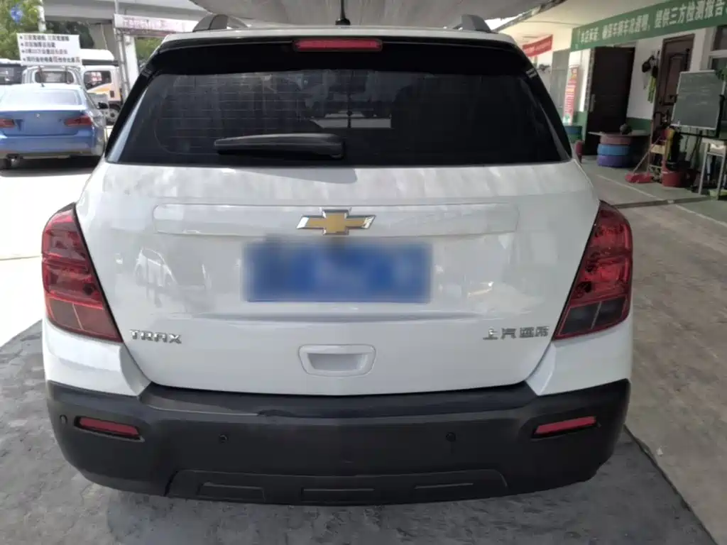 Фото 6 - Chevrolet Trax