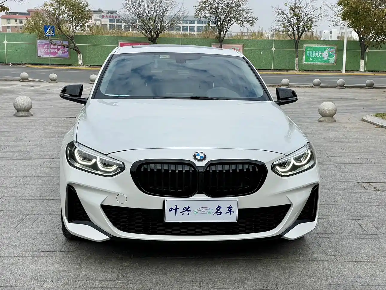 BMW 1 Series 2021 120i M Sport Shadow Edition фото 2
