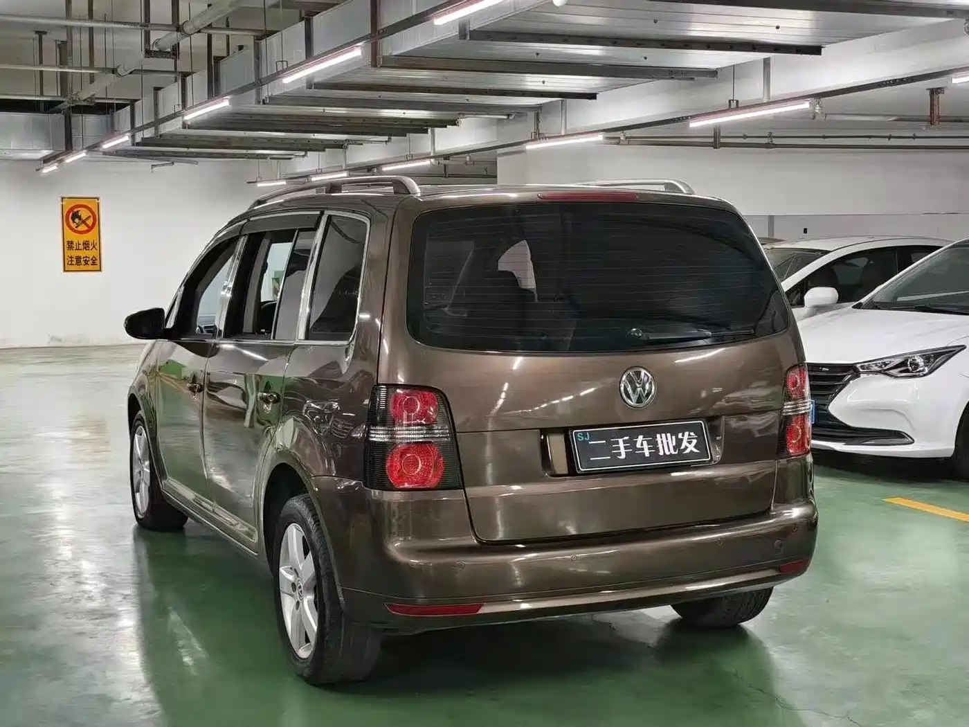 Volkswagen Touran 2013 1.4T Manual Trend 5-seater фото 9