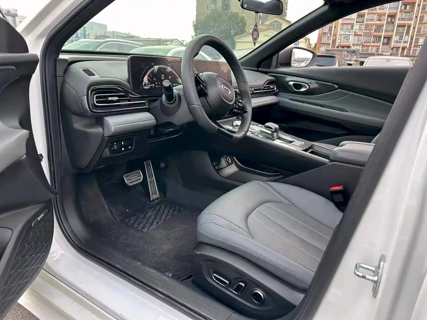 GAC Trumpchi Trumpchi Emkoo 2024 Model 270T DCT Shadow Leopard R-Style Edition фото 5