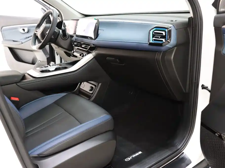 GAC Trumpchi Trumpchi GS3 2023 Shadow Speed 270T Smart Power Edition фото 8