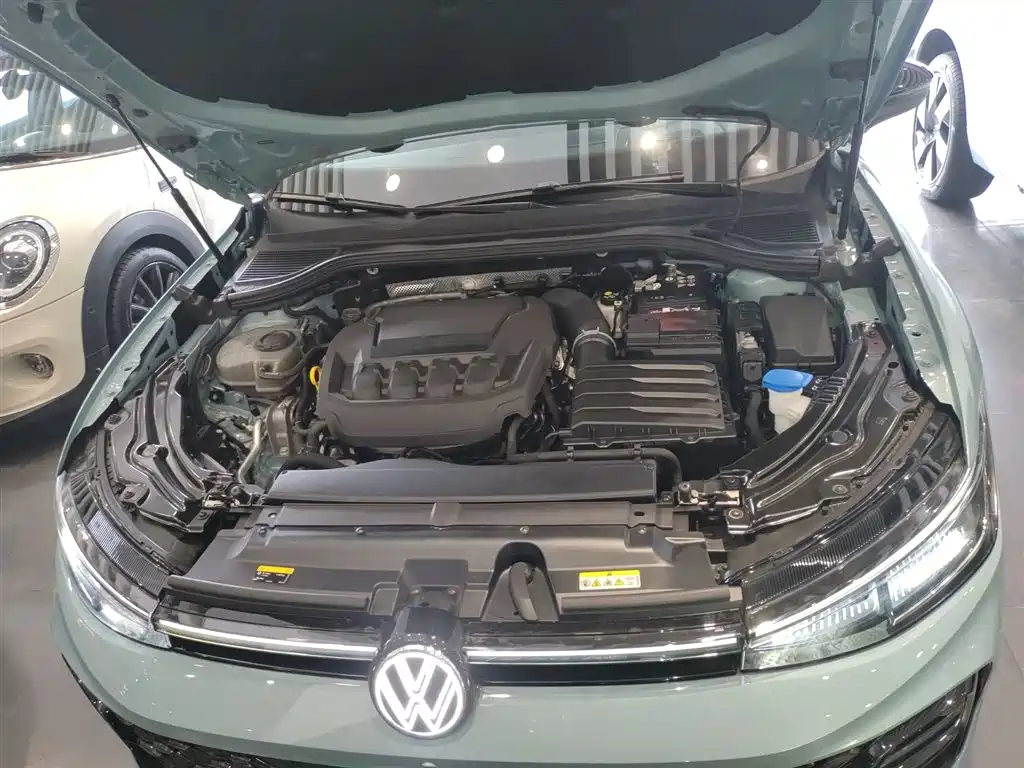Volkswagen Passat 2025 Model Pro 380TSI Starlight Dragon Premium Edition фото 20