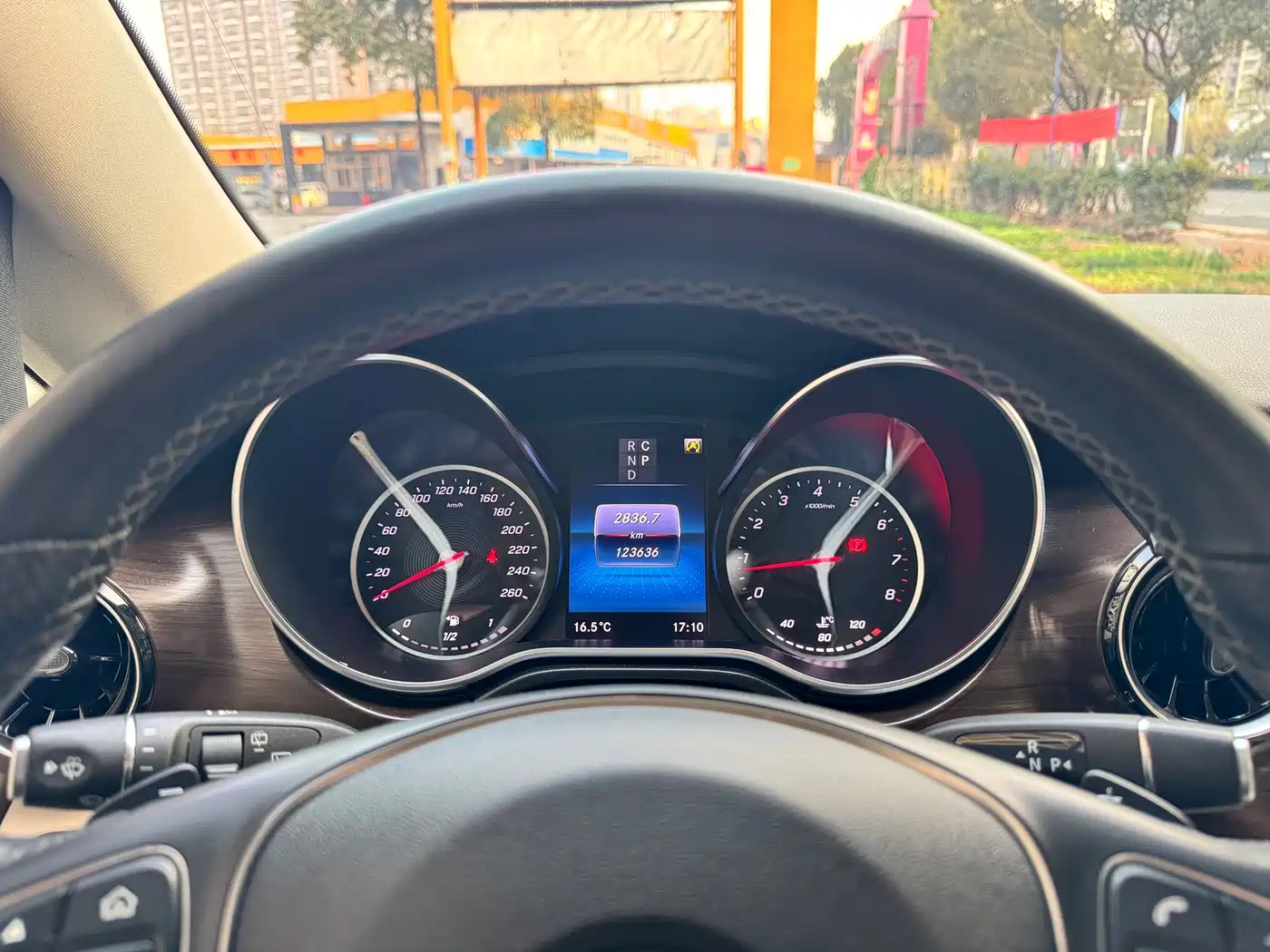 Mercedes-Benz V-Class 2022 V 260 Pilot Edition фото 16