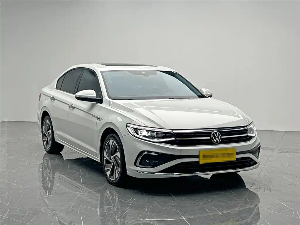 Volkswagen Bora 2023 300TSI DSG Premium Edition фото 8