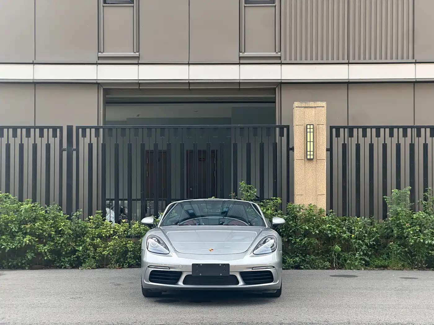 Porsche 718 2016 Boxster 2.0T фото 2
