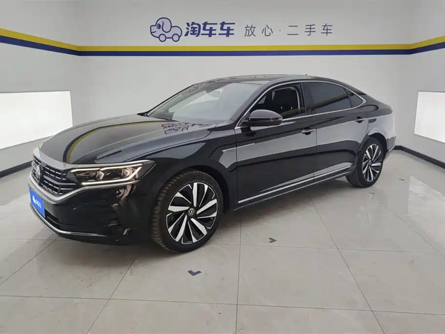 Volkswagen Passat 2023 330TSI Luxury Edition