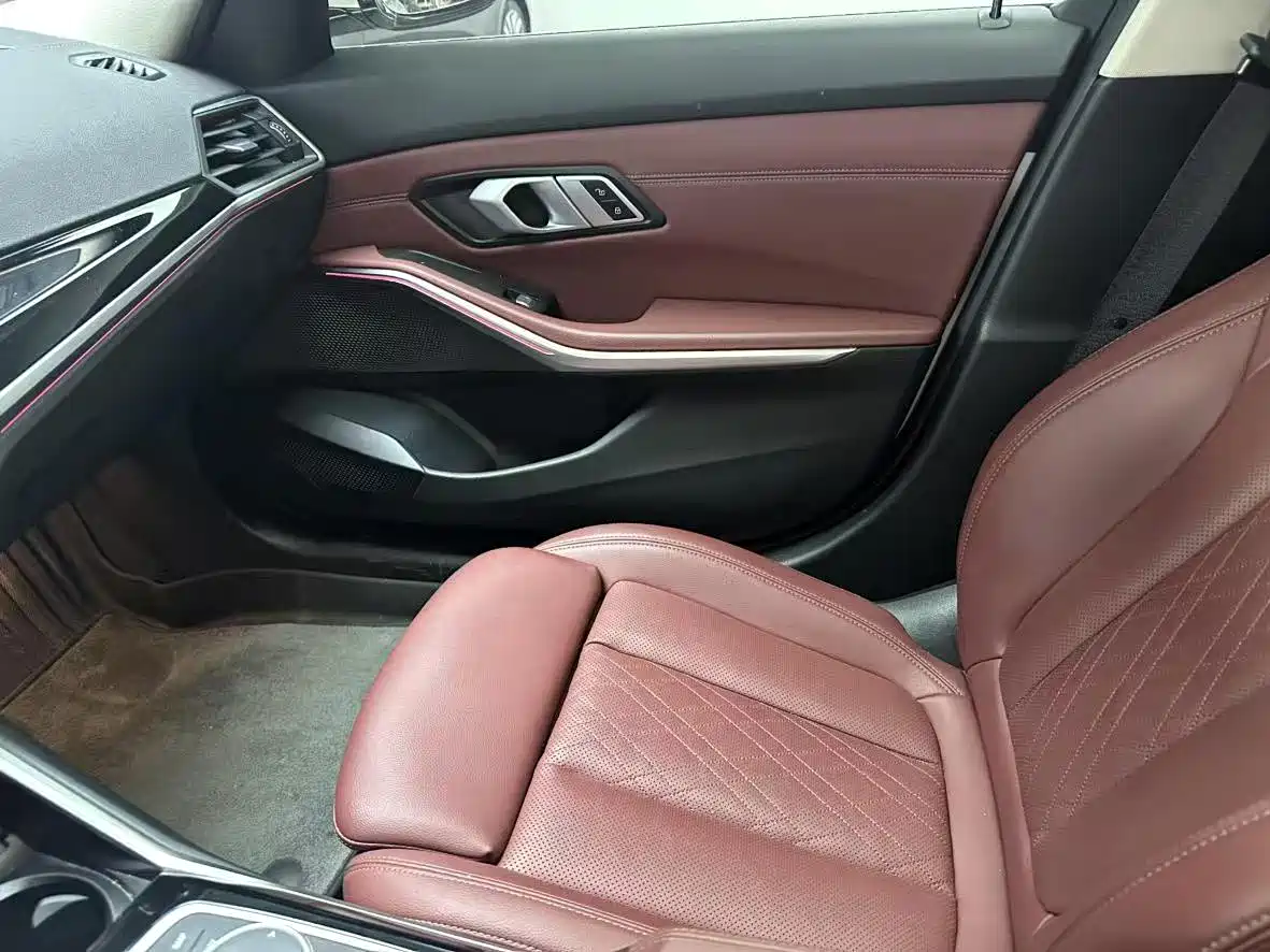 Photo 5 - BMW i3