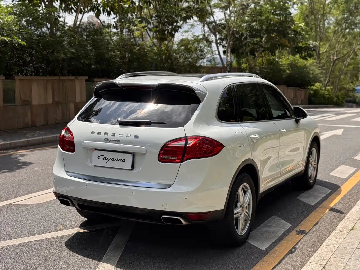 Porsche Cayenne 2014 Cayenne Platinum Edition 3.0T фото 23