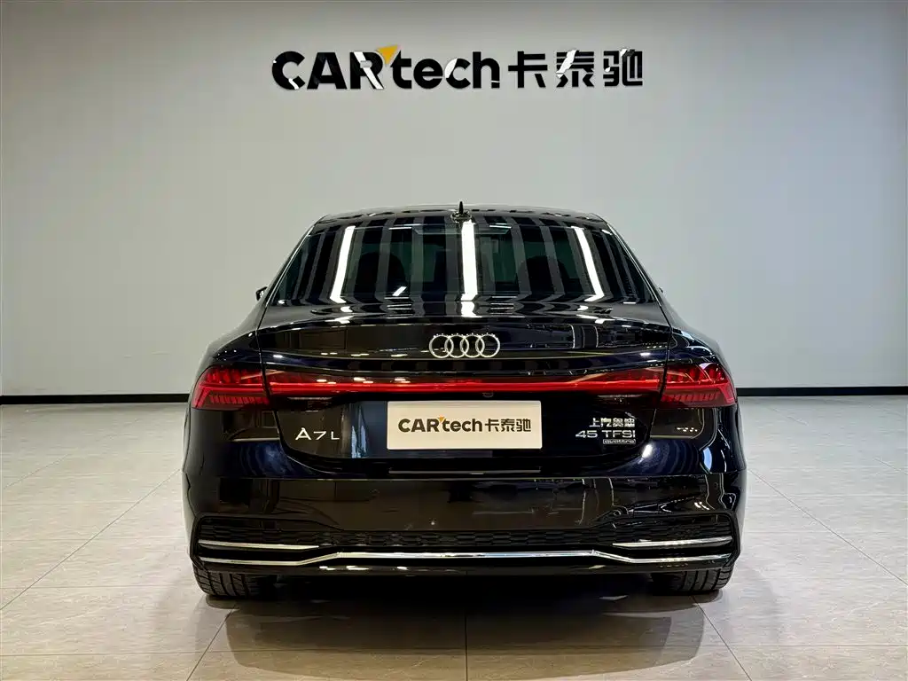AUDI A7L