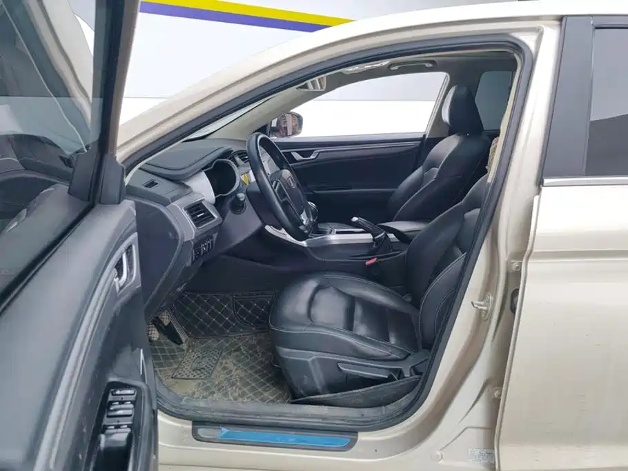 Photo 9 - Geely Emgrand GL