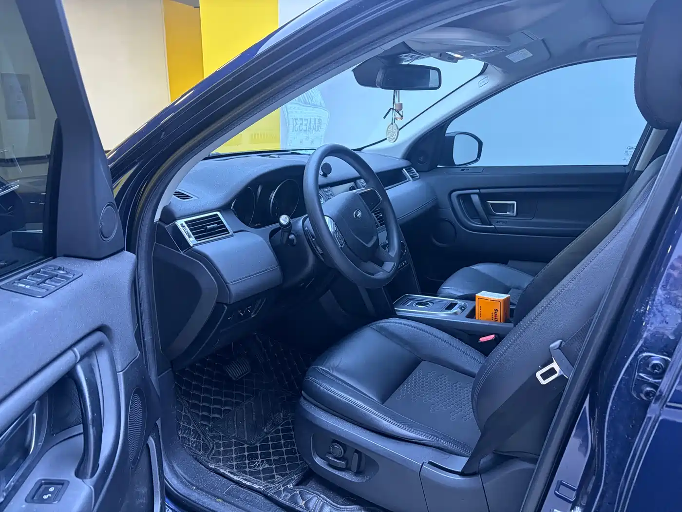 Land Rover Discovery Sport 2017 2.0T PURE фото 4