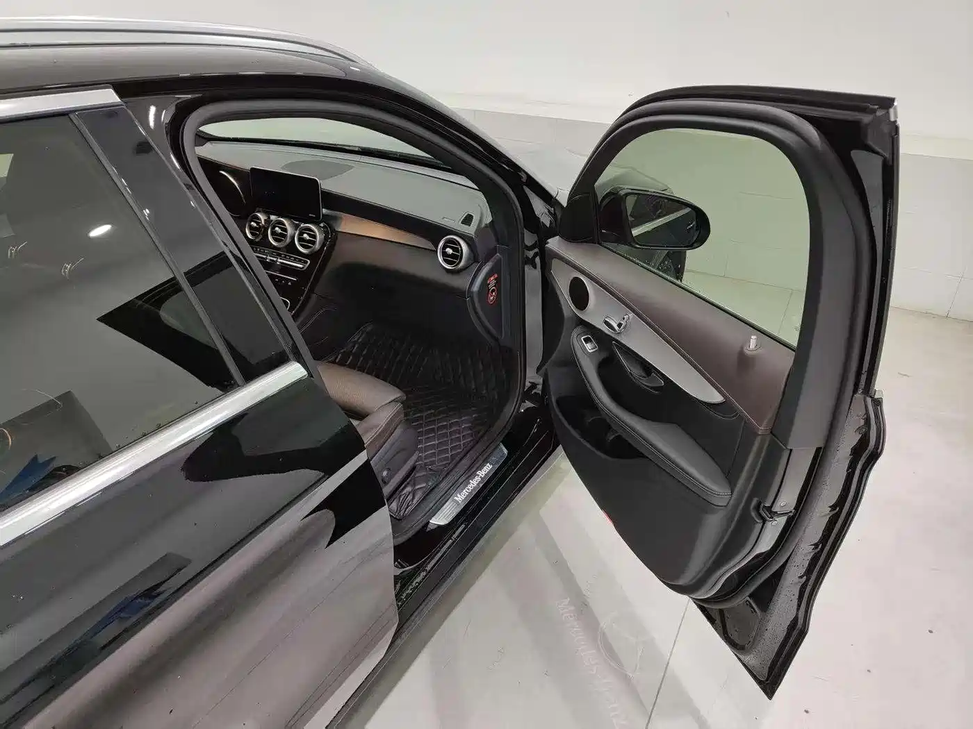 Mercedes-Benz GLC 2020 Facelift GLC 260 L 4MATIC Dynamic фото 20
