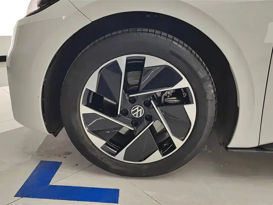 Volkswagen ID.3 2025 Smart Outstanding Edition фото 6
