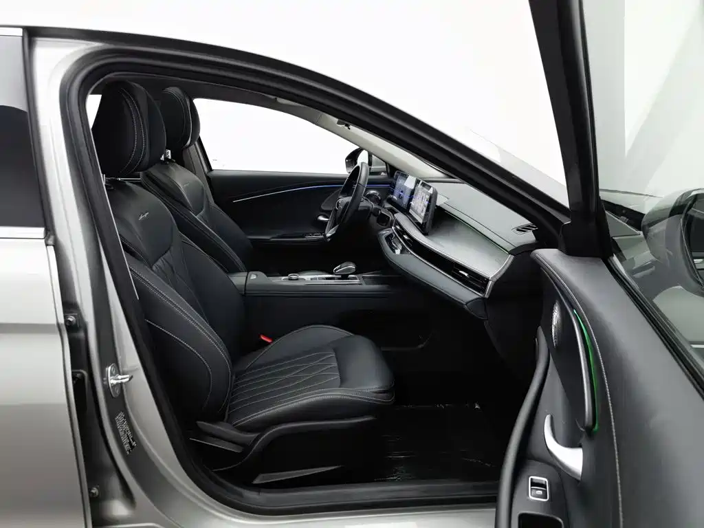 Chery Arrizo 8 2025 2024 1.6T DCT Smart