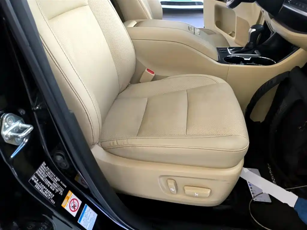Toyota Highlander 2018 2.0T 4WD Luxury 7-seater China VI фото 25
