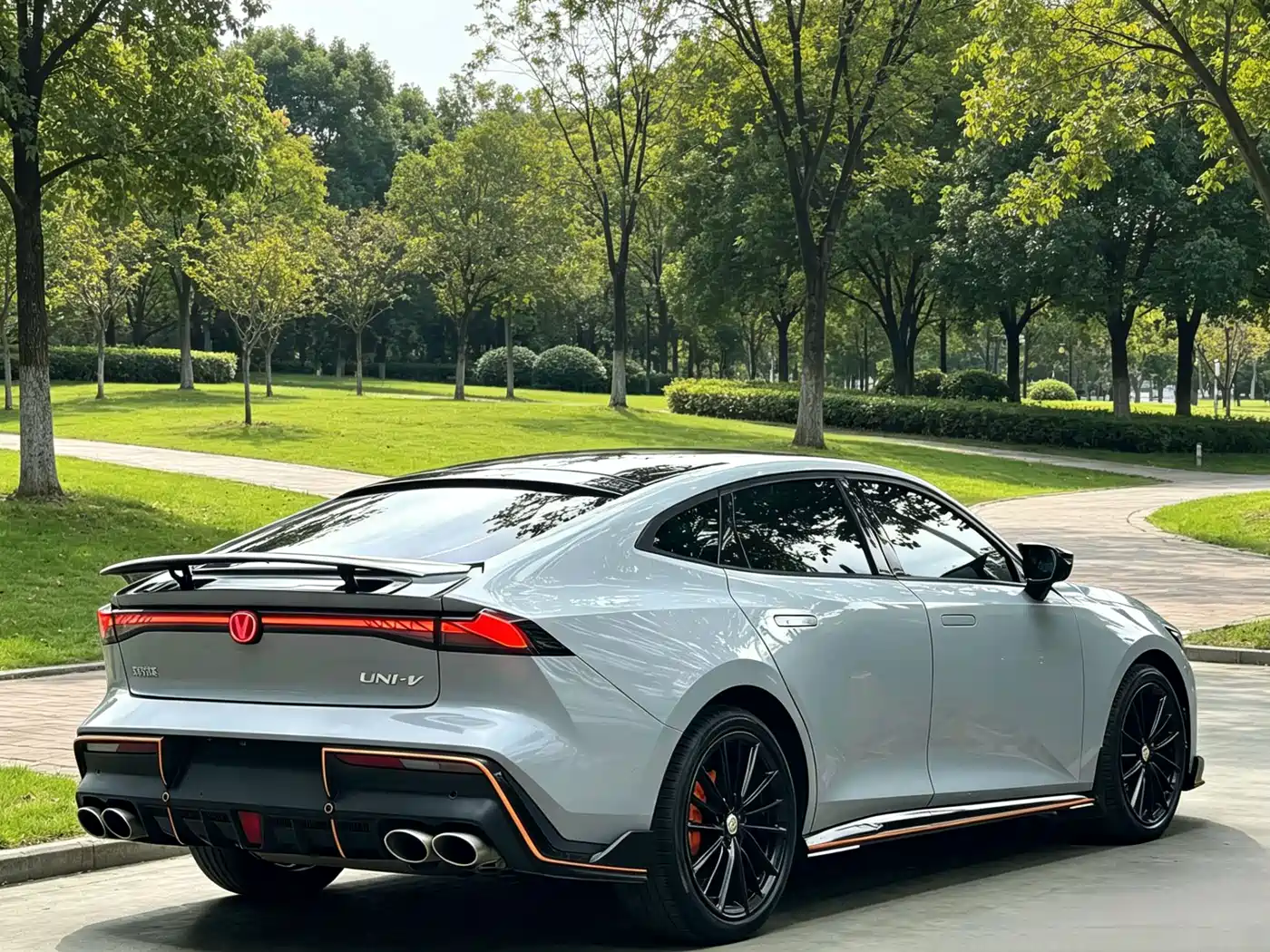 CHANGAN UNI-V