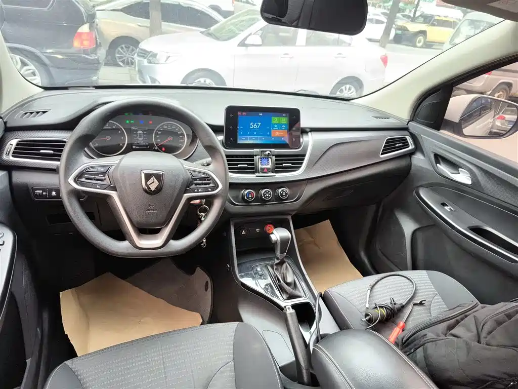 Baojun 730 2019 2019 1.5T CVT Fashion 7-Seater China V