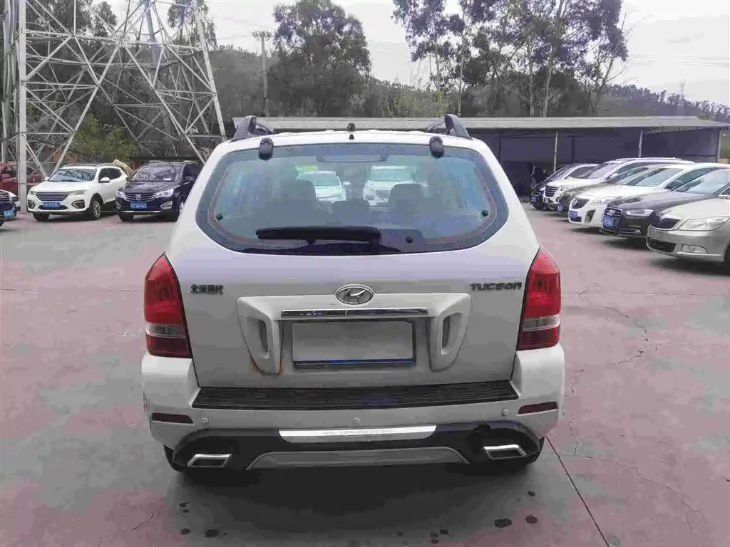 Hyundai Tucson 2009 2.0L Automatic 2WD Sunroof фото 8
