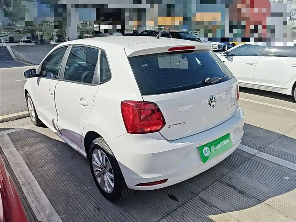 Volkswagen Polo 2014 1.6L Automatic Comfort Edition фото 5