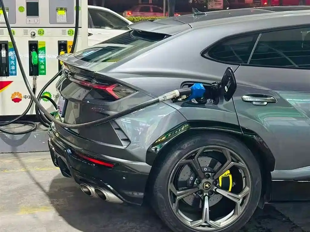 Lamborghini Urus 2018 4.0T V8 фото 3