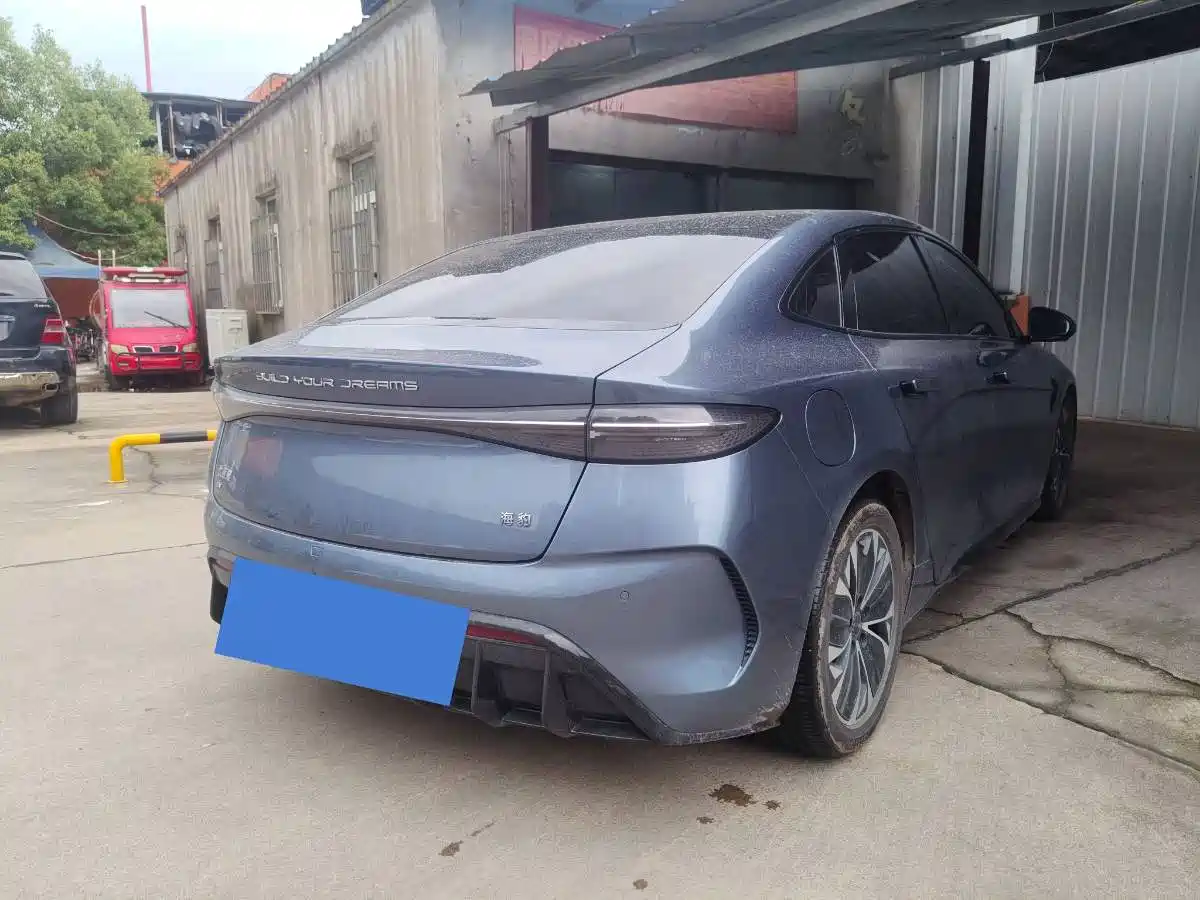 BYD Seal 2023 Champion Edition 700km Premium фото 11