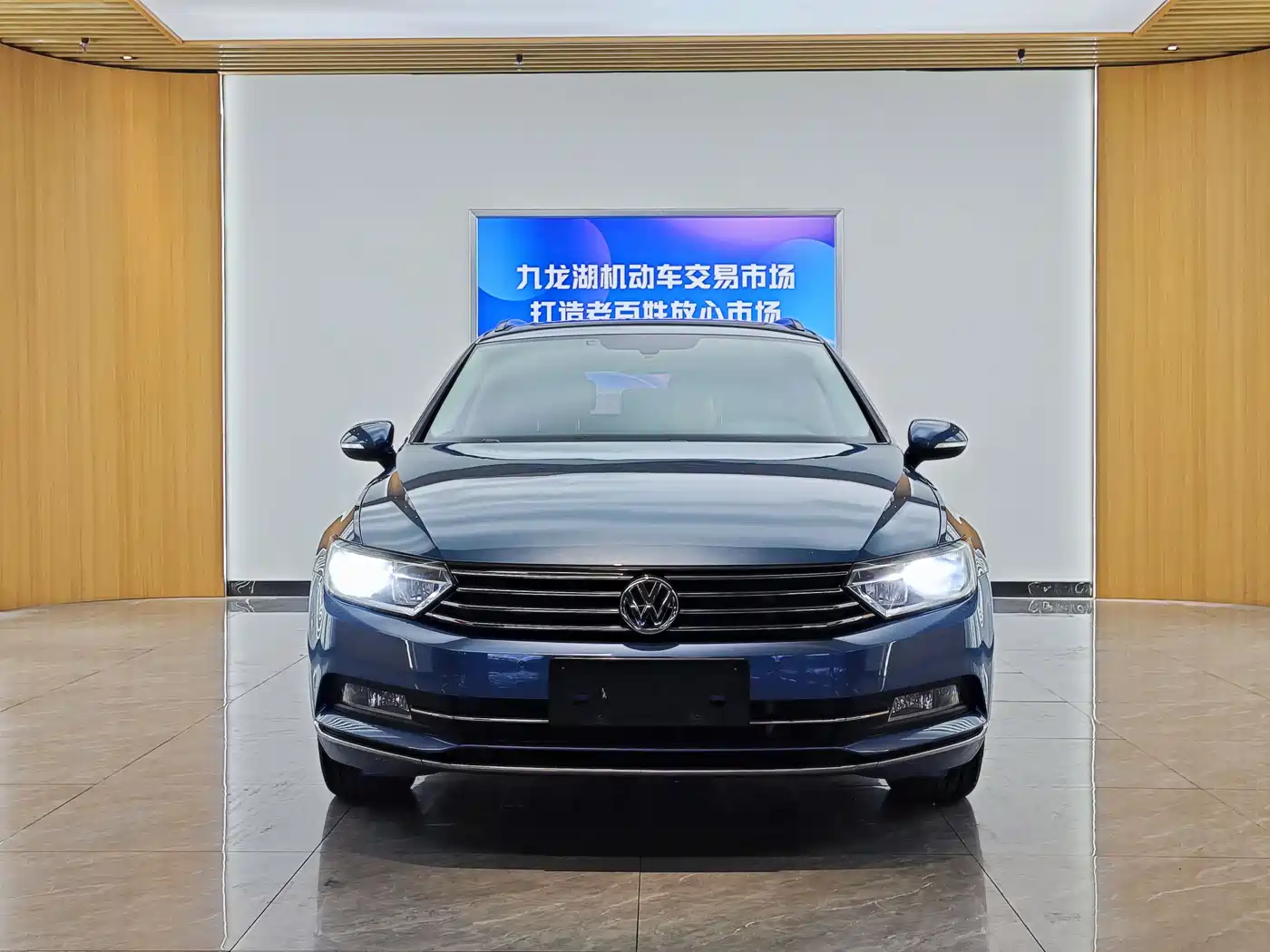Volkswagen Weilan 2017 380TSI 2WD Comfort Edition фото 2