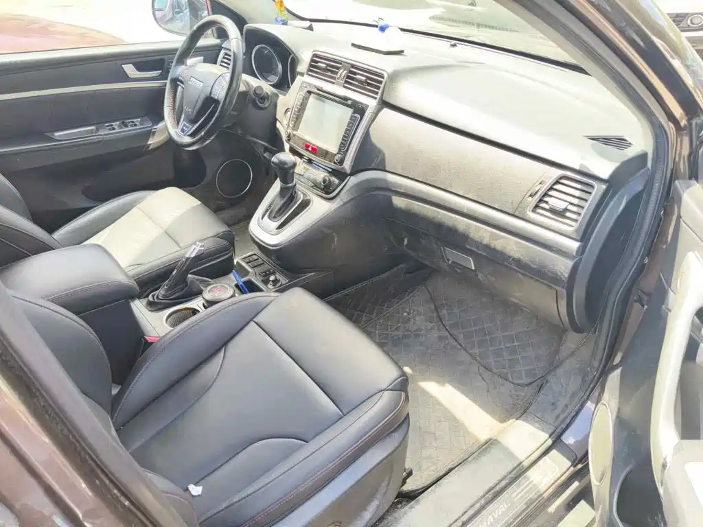 Photo 13 - Haval H6